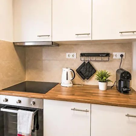 Appartement Close To The Sea By Interhome